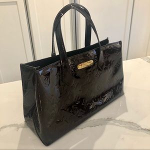 ❌SOLD❌Authentic Louis Vuitton Top Handle Vernis Bag